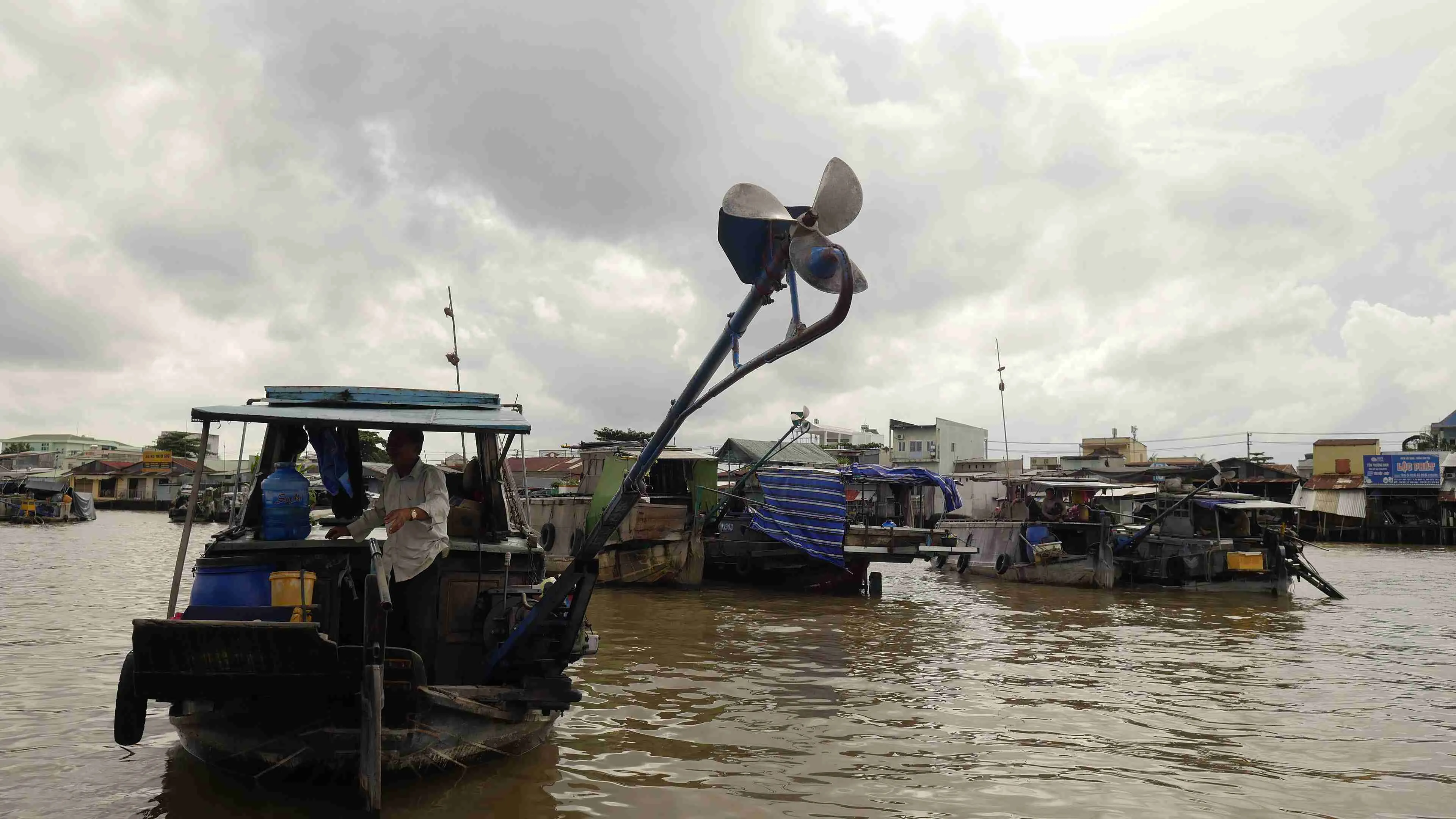 floating market-Can-Tho-Vietnam